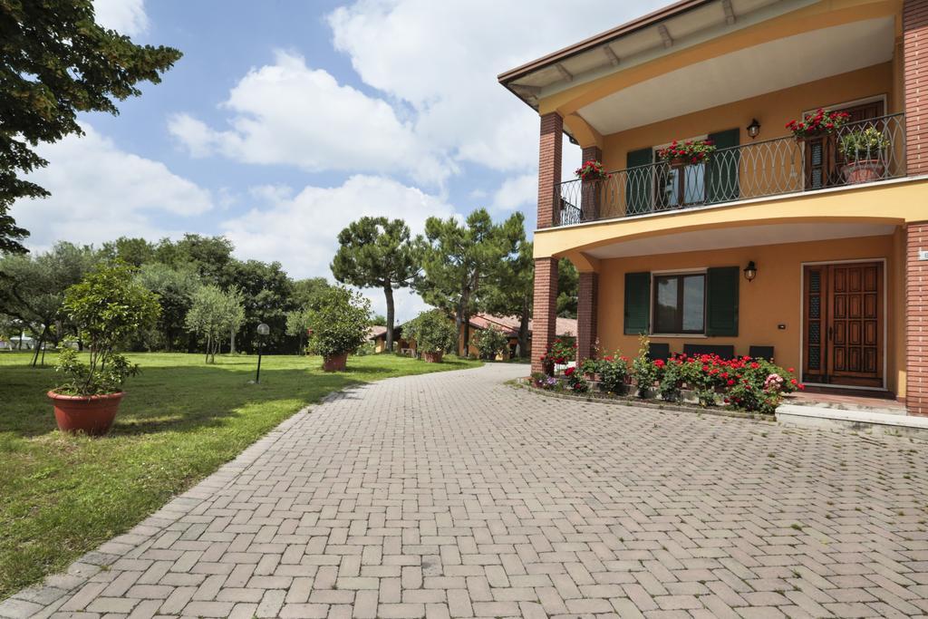 Agriturismo Gardenali Volta Mantovana Exteriör bild