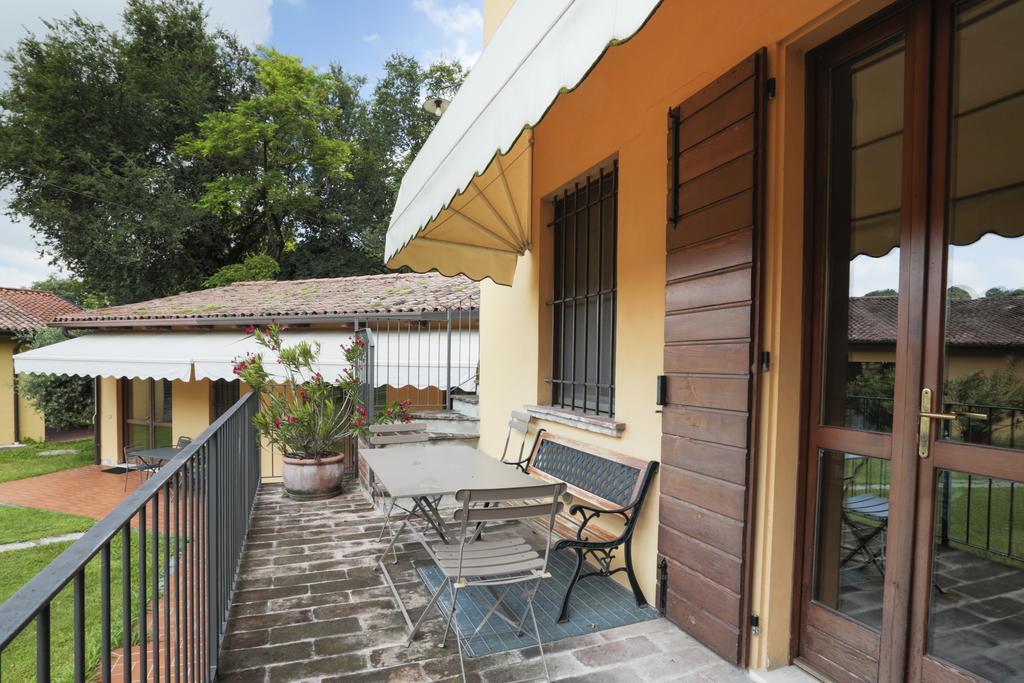Agriturismo Gardenali Volta Mantovana Exteriör bild
